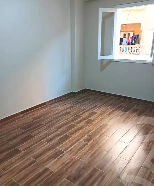 https://aqarmap.com.eg/en/listing/7005678-for-sale-alexandria-el-asafra-ahmed-tiesser-st