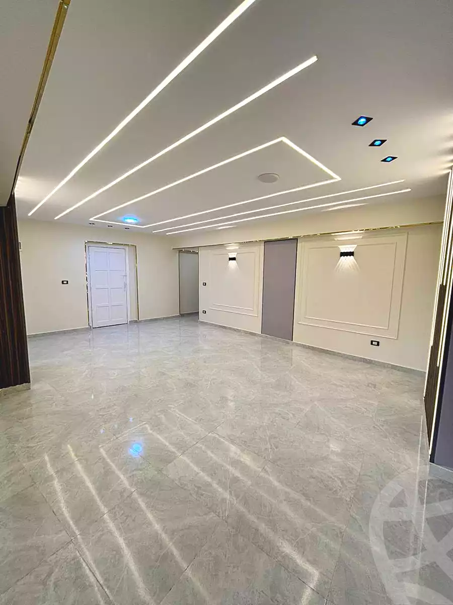 https://aqarmap.com.eg/ar/listing/7005679-for-sale-alexandria-miami-mahmoud-el-isawy-st