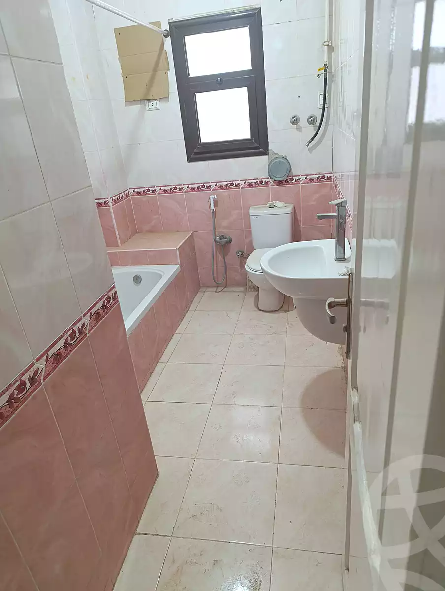 https://aqarmap.com.eg/en/listing/7005801-for-sale-cairo-6th-of-october-el-ahyaa-neighborhood-5th-street-24