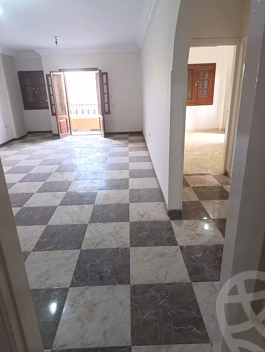 https://aqarmap.com.eg/en/listing/7005801-for-sale-cairo-6th-of-october-el-ahyaa-neighborhood-5th-street-24