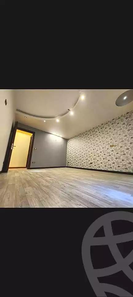 https://aqarmap.com.eg/en/listing/7005859-for-rent-alexandria-lauran-shaarawy-st