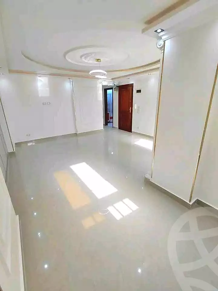 https://aqarmap.com.eg/ar/listing/7005863-for-sale-alexandria-sydy-bshr-sydy-bshr-bhry-gamal-abd-el-nasir-st