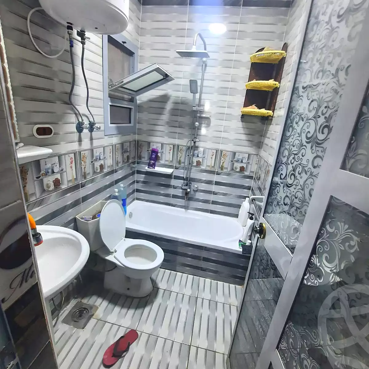 https://aqarmap.com.eg/en/listing/7006022-for-sale-alexandria-al-agamy-el-hanouvel-el-warsha-st