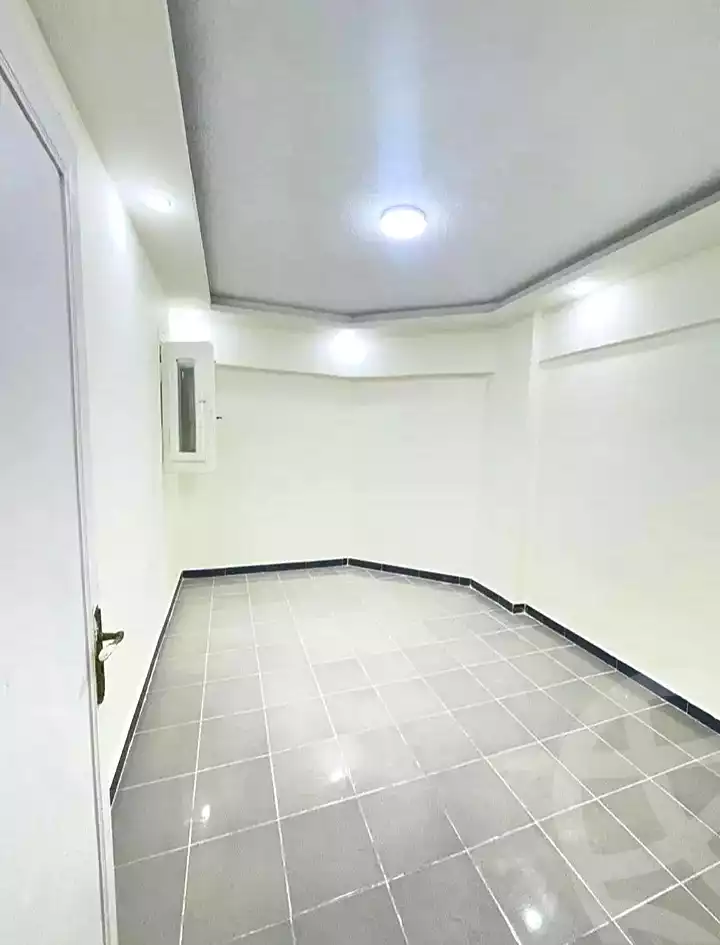 https://aqarmap.com.eg/ar/listing/7006072-for-sale-alexandria-al-agamy-shataa-el-nakheel-street-12