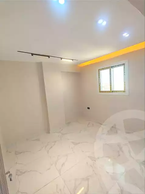 https://aqarmap.com.eg/en/listing/7006176-for-sale-alexandria-al-agamy-el-hanouvel-trablose-st
