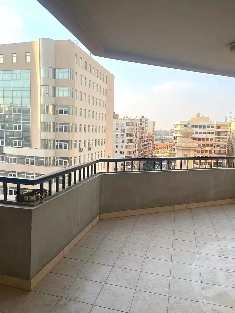 https://aqarmap.com.eg/en/listing/7007034-for-sale-cairo-nasr-city-hay-el-sefarat-sifarat-st