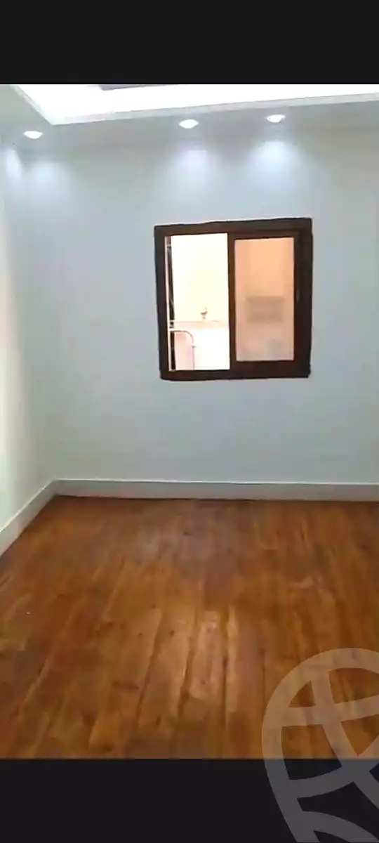 https://aqarmap.com.eg/ar/listing/7007108-for-sale-alexandria-sydy-bshr-sydy-bshr-bhry-shr-mhmwd-l-yswy