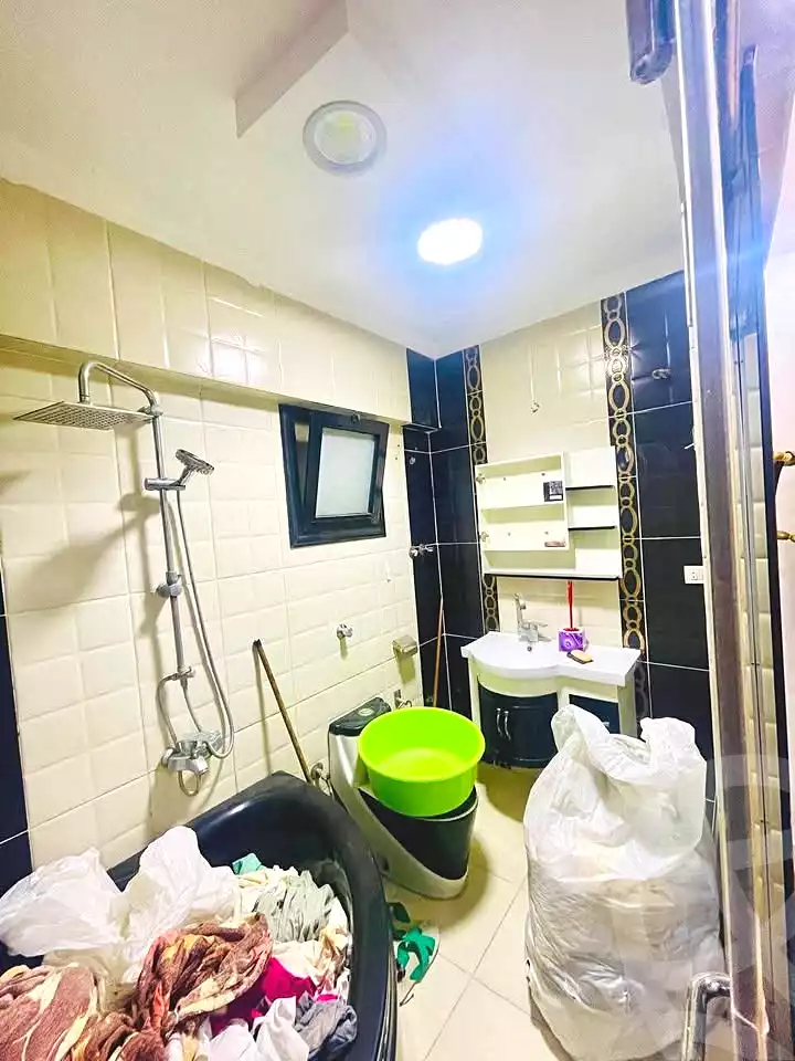 https://aqarmap.com.eg/ar/listing/7007331-for-sale-alexandria-al-agamy-lbytsh-el-reyad-st