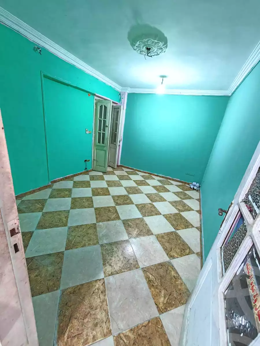 https://aqarmap.com.eg/ar/listing/7007421-for-sale-cairo-helwan-helwan-el-sharkeya-khesro-basha-st