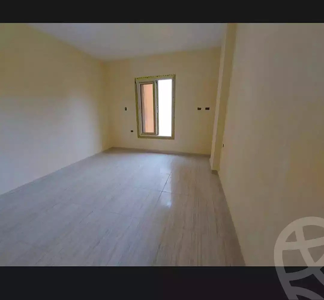 https://aqarmap.com.eg/ar/listing/7007525-for-sale-alexandria-al-agamy-lbytsh-bianchiii