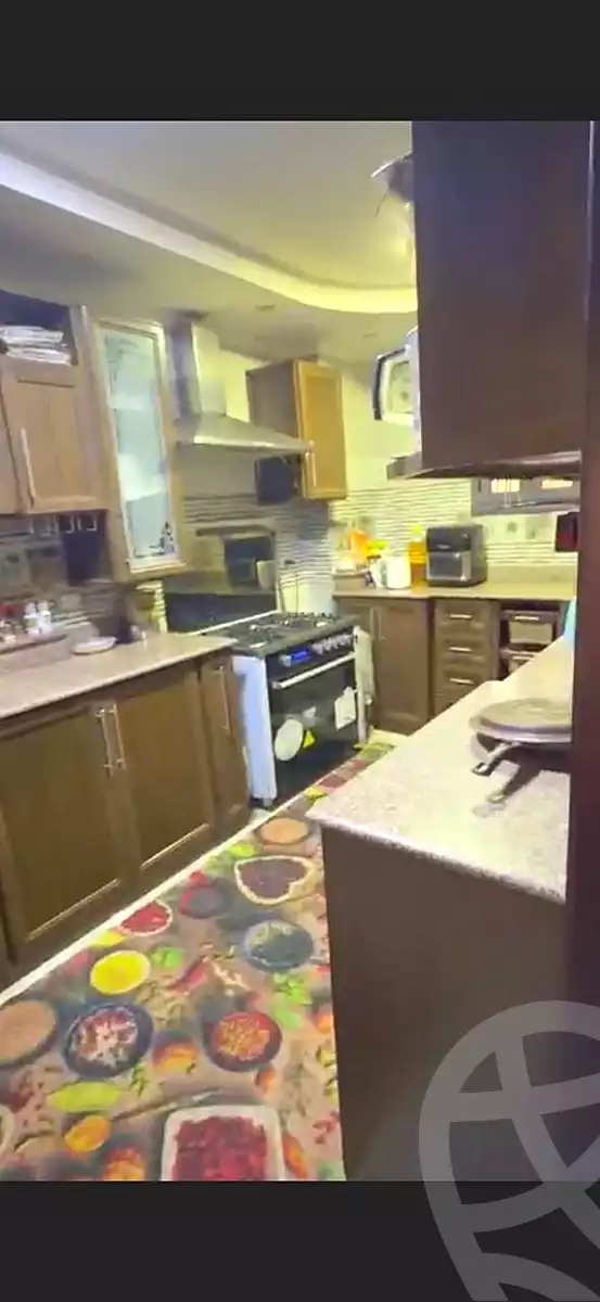 https://aqarmap.com.eg/en/listing/7007809-for-sale-cairo-helwan-helwan-el-sharkeya-heidar-st