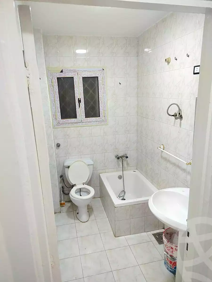 https://aqarmap.com.eg/ar/listing/7007920-for-rent-alexandria-al-agamy-lbytsh-al-andalous-wa-al-hgaz-st