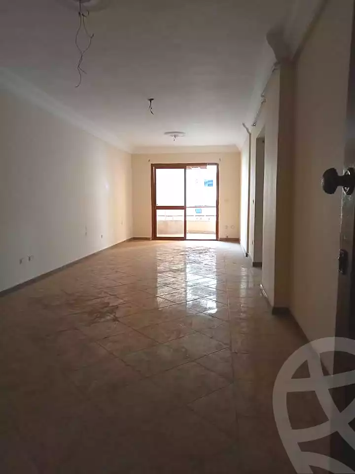 https://aqarmap.com.eg/ar/listing/7008021-for-sale-alexandria-sydy-bshr-sydy-bshr-bhry-shr-mhmwd-l-yswy