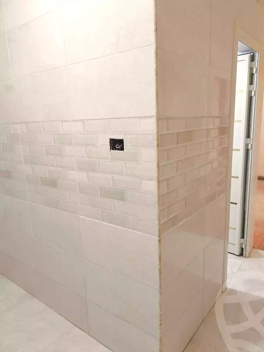 https://aqarmap.com.eg/en/listing/7008066-for-sale-alexandria-al-agamy-el-hanouvel