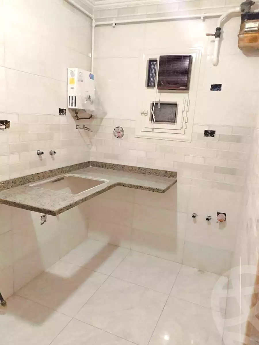 https://aqarmap.com.eg/en/listing/7008066-for-sale-alexandria-al-agamy-el-hanouvel