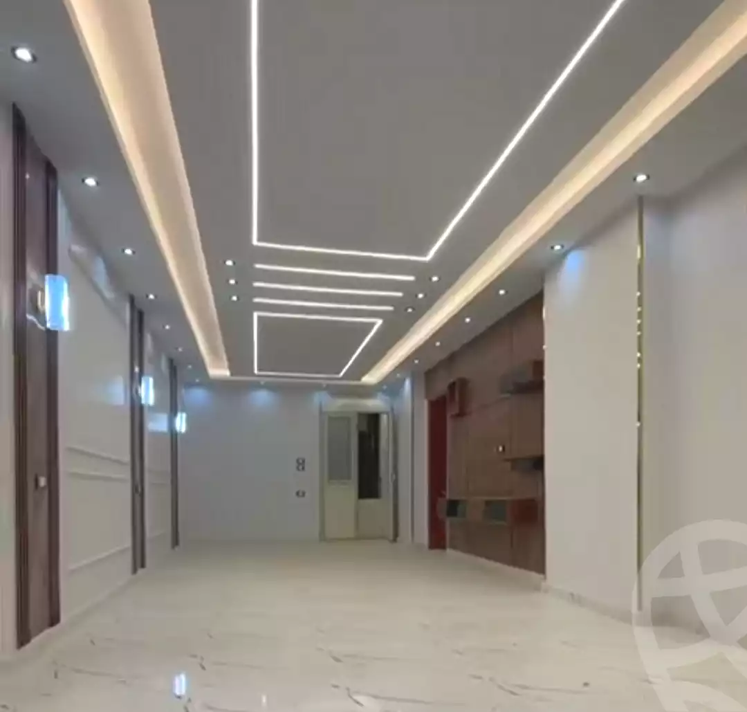 https://aqarmap.com.eg/ar/listing/7008107-for-sale-cairo-elnozha-Streettt-27