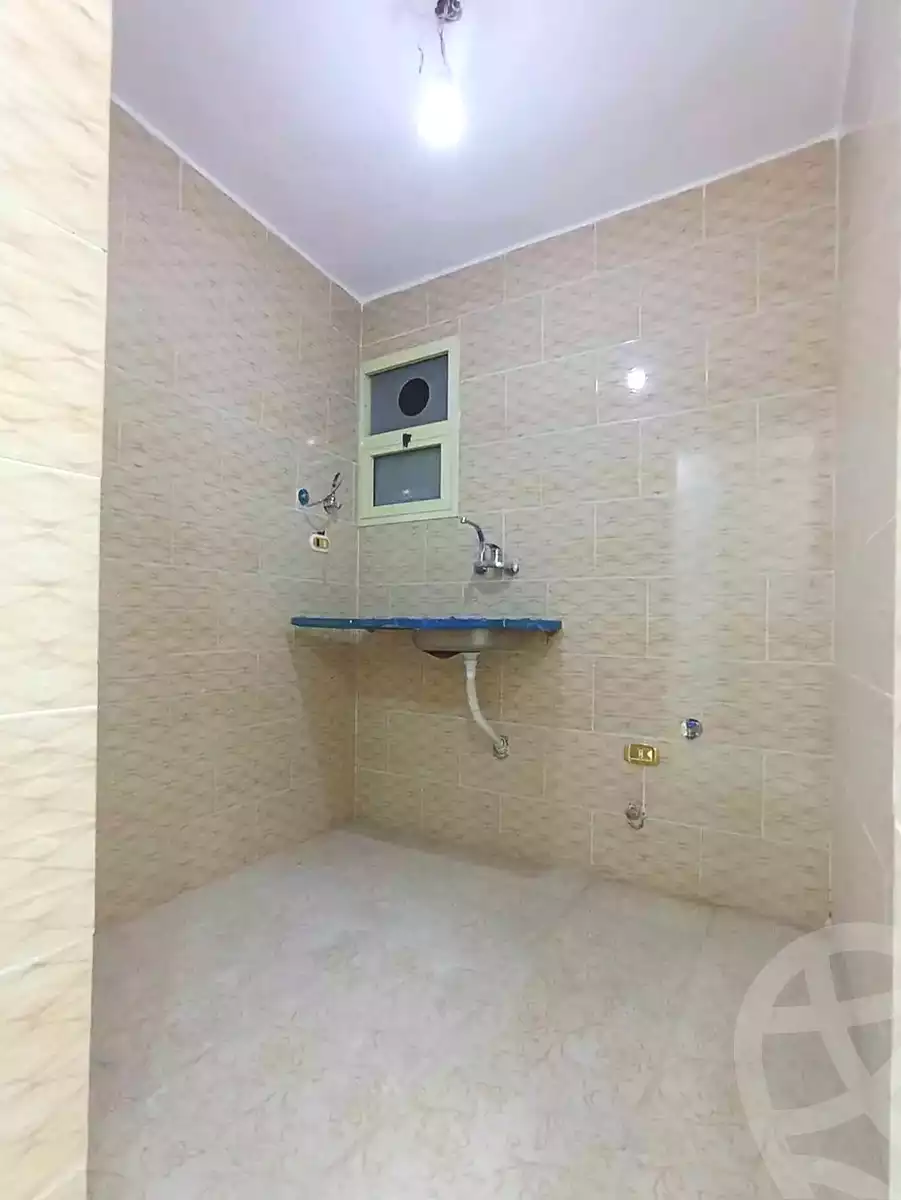 https://aqarmap.com.eg/ar/listing/7008179-for-sale-alexandria-sydy-bshr-sydy-bshr-qbly-hassan-refaat-st