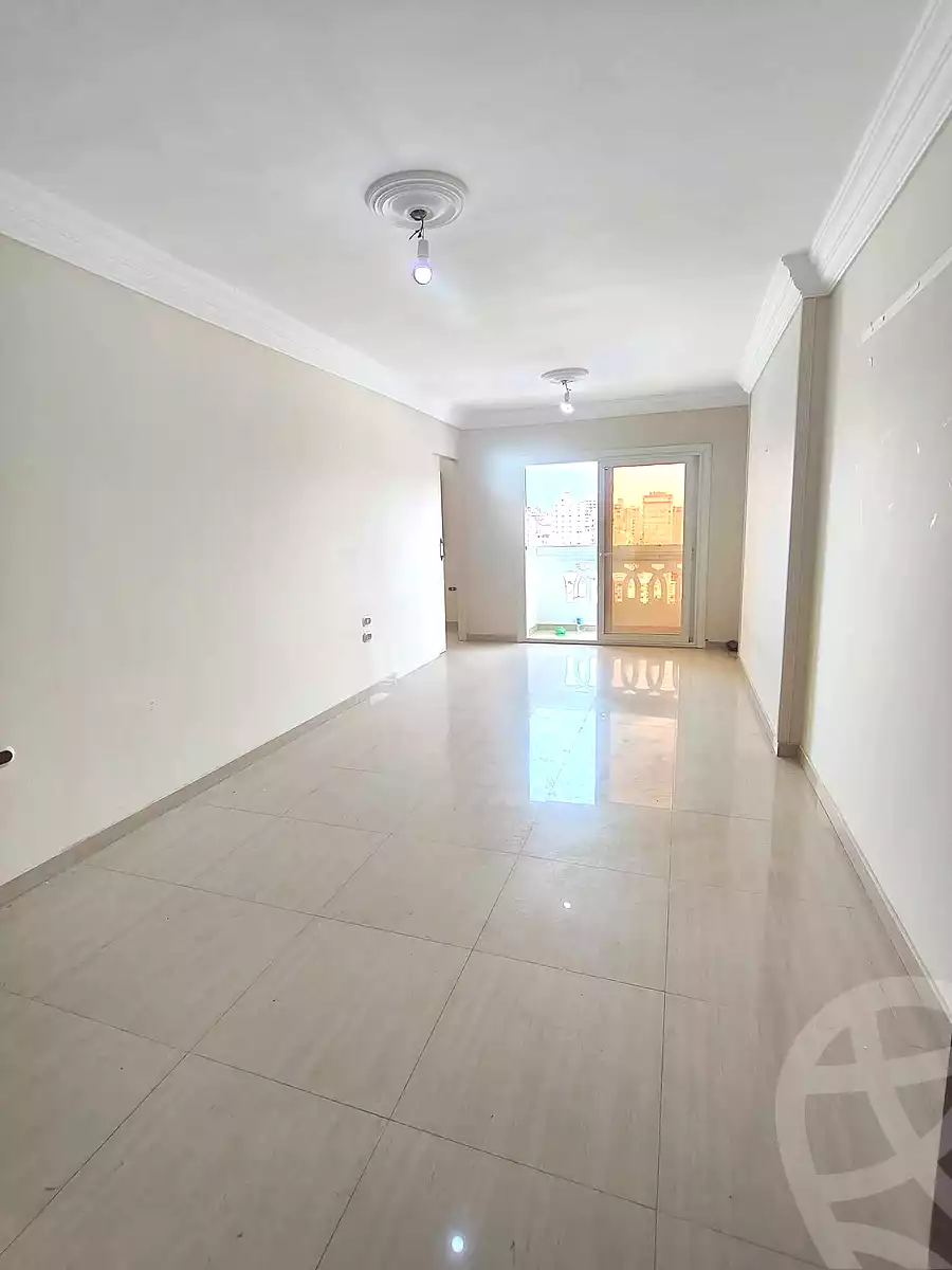 https://aqarmap.com.eg/ar/listing/7008190-for-sale-alexandria-sydy-bshr-sydy-bshr-bhry