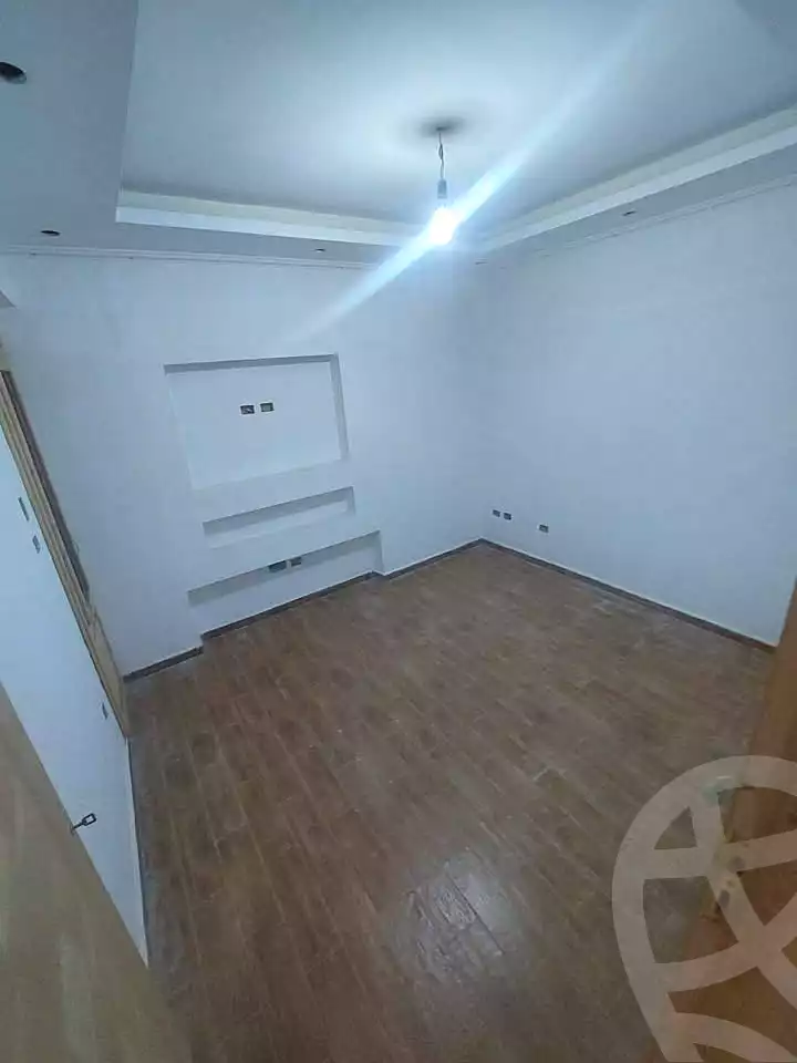 https://aqarmap.com.eg/ar/listing/7008355-for-sale-alexandria-sydy-bshr-sydy-bshr-bhry