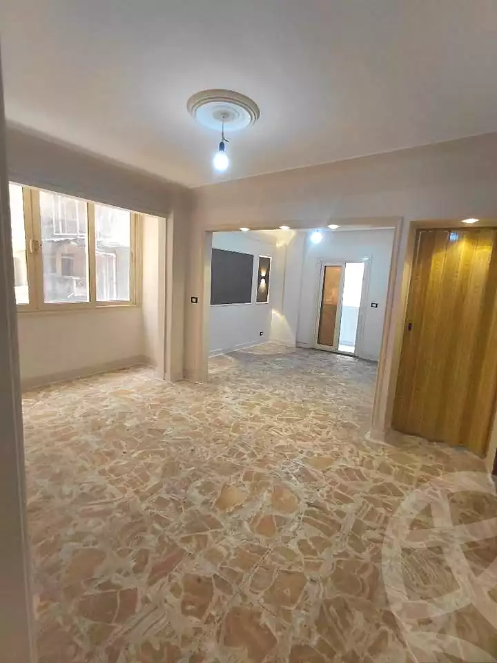 https://aqarmap.com.eg/en/listing/7008625-for-sale-alexandria-sydy-bshr-sydy-bshr-bhry-shr-khld-bn-lwlyd