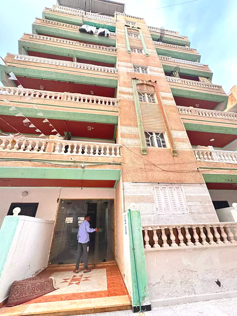 https://aqarmap.com.eg/ar/listing/7008658-for-sale-alexandria-al-agamy-shataa-el-nakheel