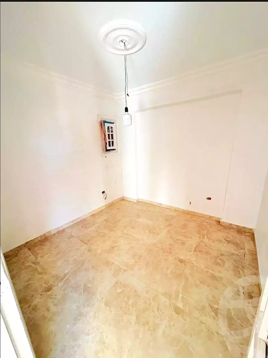 https://aqarmap.com.eg/en/listing/7008907-for-sale-alexandria-al-agamy-lbytsh-el-hanafeya-st