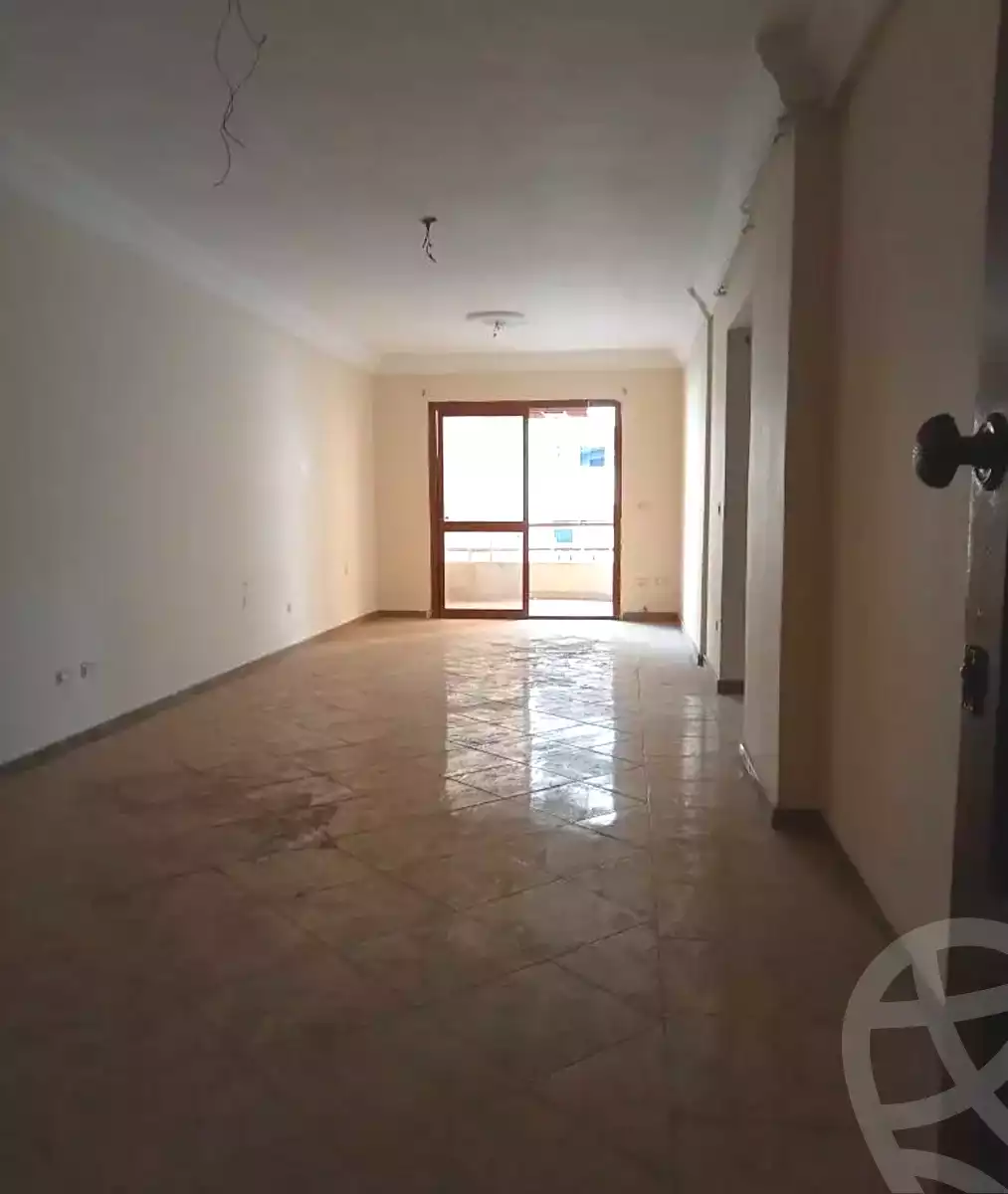 https://aqarmap.com.eg/ar/listing/7008943-for-sale-alexandria-sydy-bshr-sydy-bshr-bhry-shr-mhmwd-l-yswy