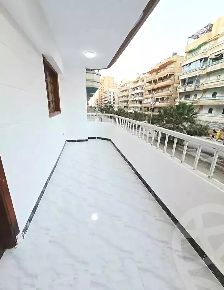 https://aqarmap.com.eg/ar/listing/7008956-for-sale-alexandria-al-agamy-shataa-el-nakheel