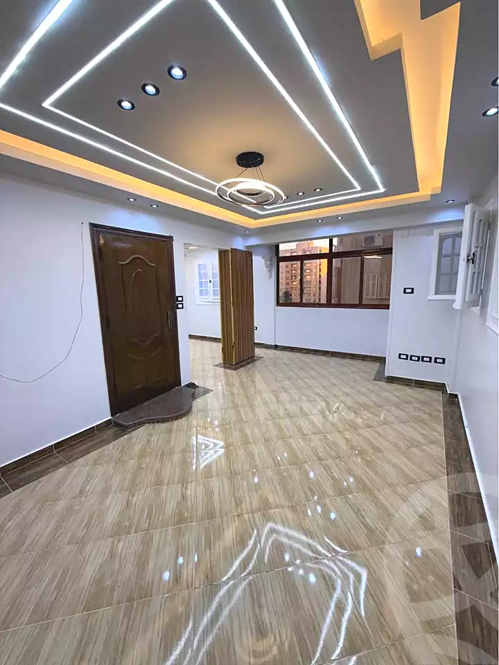 https://aqarmap.com.eg/ar/listing/7009483-for-sale-alexandria-el-asafra-l-sfr-bhry