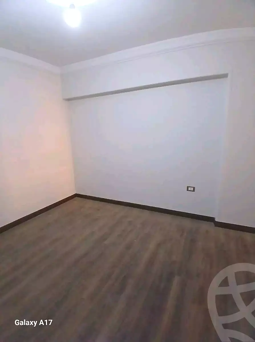 https://aqarmap.com.eg/ar/listing/7010025-for-sale-alexandria-el-mandara