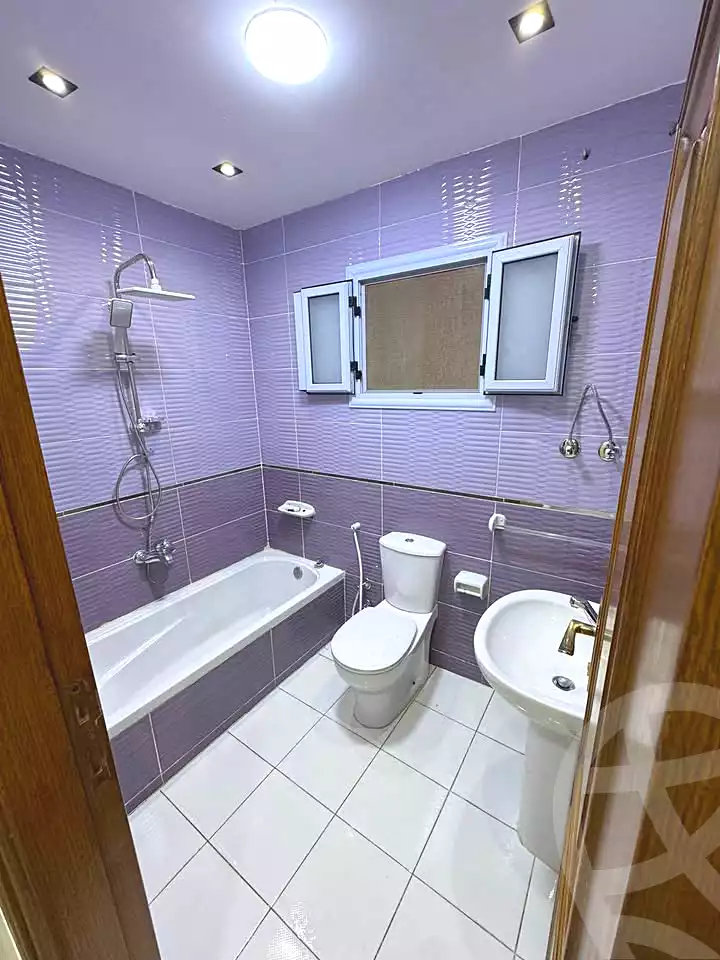 https://aqarmap.com.eg/ar/listing/7010174-for-sale-alexandria-sydy-bshr-sydy-bshr-bhry-shr-mhmwd-l-yswy