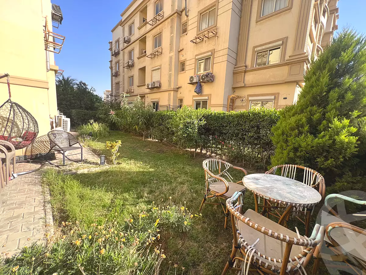 https://aqarmap.com.eg/en/listing/7005069-for-sale-cairo-6th-of-october-hadaeq-october-compounds-golf-residences