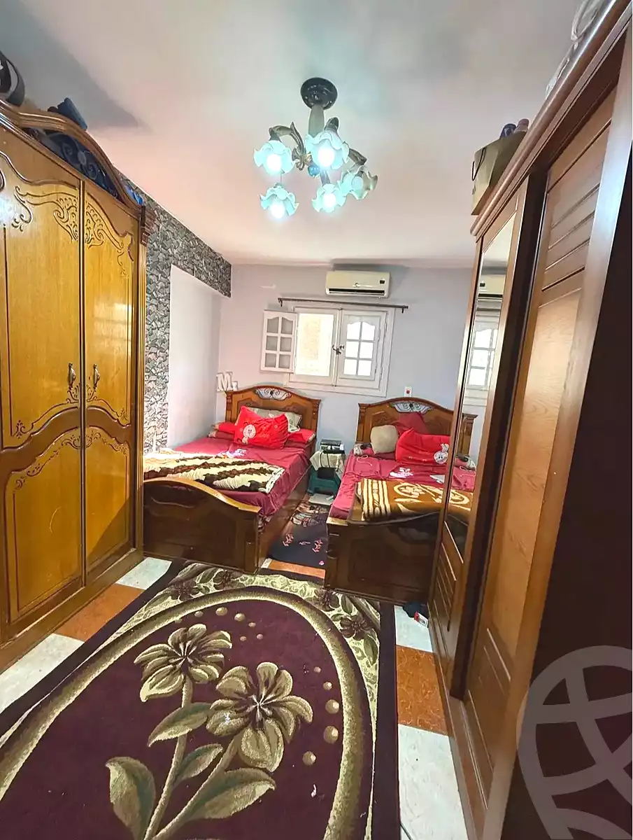 https://aqarmap.com.eg/en/listing/7010352-for-sale-alexandria-sydy-bshr-dr-saleh-hamdy-st