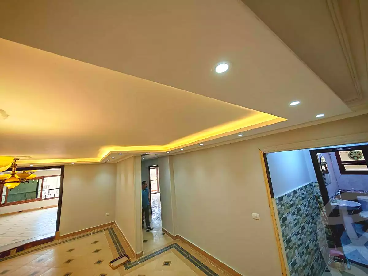 https://aqarmap.com.eg/ar/listing/7010651-for-sale-cairo-helwan-ahmed-enci-st