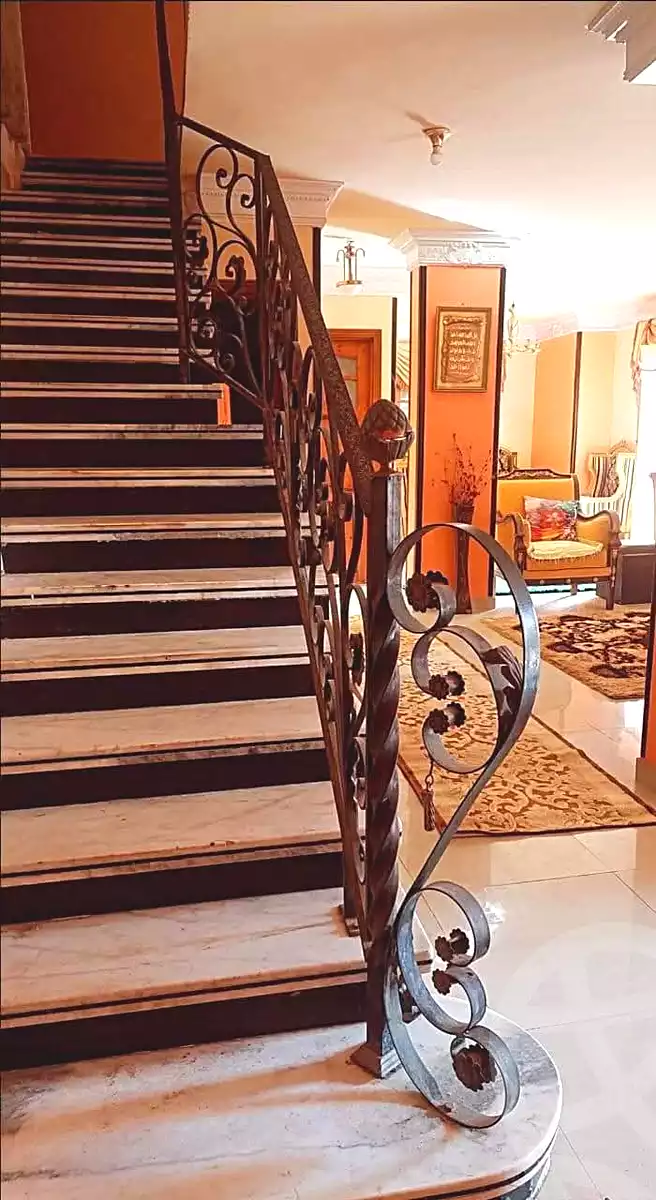 https://aqarmap.com.eg/ar/listing/7010653-for-sale-alexandria-al-agamy-lbytsh-sabrin-st