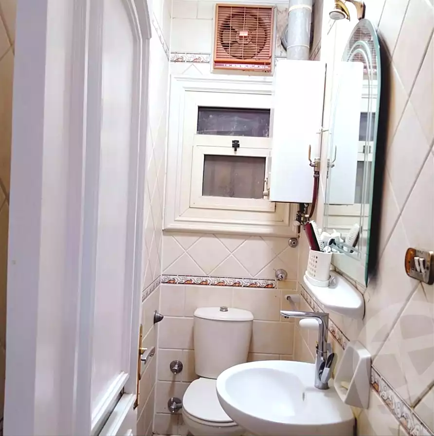 https://aqarmap.com.eg/ar/listing/7009259-for-sale-alexandria-moharram-bey-el-maamoun-st