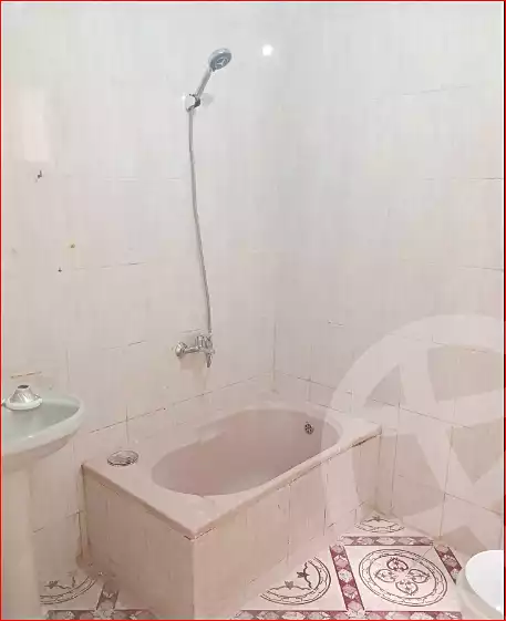 https://aqarmap.com.eg/en/listing/7011683-for-sale-alexandria-al-agamy-el-hanouvel