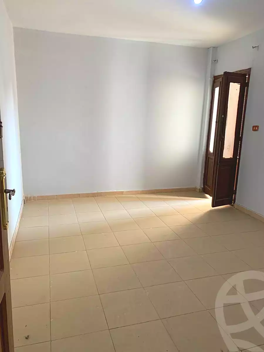 https://aqarmap.com.eg/ar/listing/7011898-for-rent-cairo-faisal-el-tawabeq-el-shaheed-ahmed-hamdy-st
