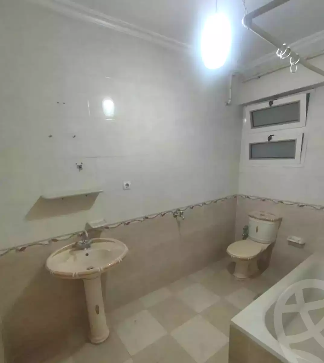 https://aqarmap.com.eg/ar/listing/7012229-for-sale-alexandria-lsywf-el-falki-street-16-el-eslah