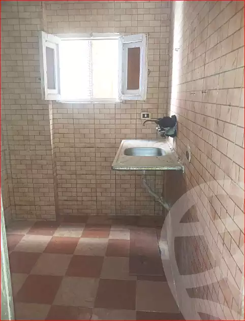 https://aqarmap.com.eg/ar/listing/7012754-for-sale-alexandria-al-agamy-el-hanouvel