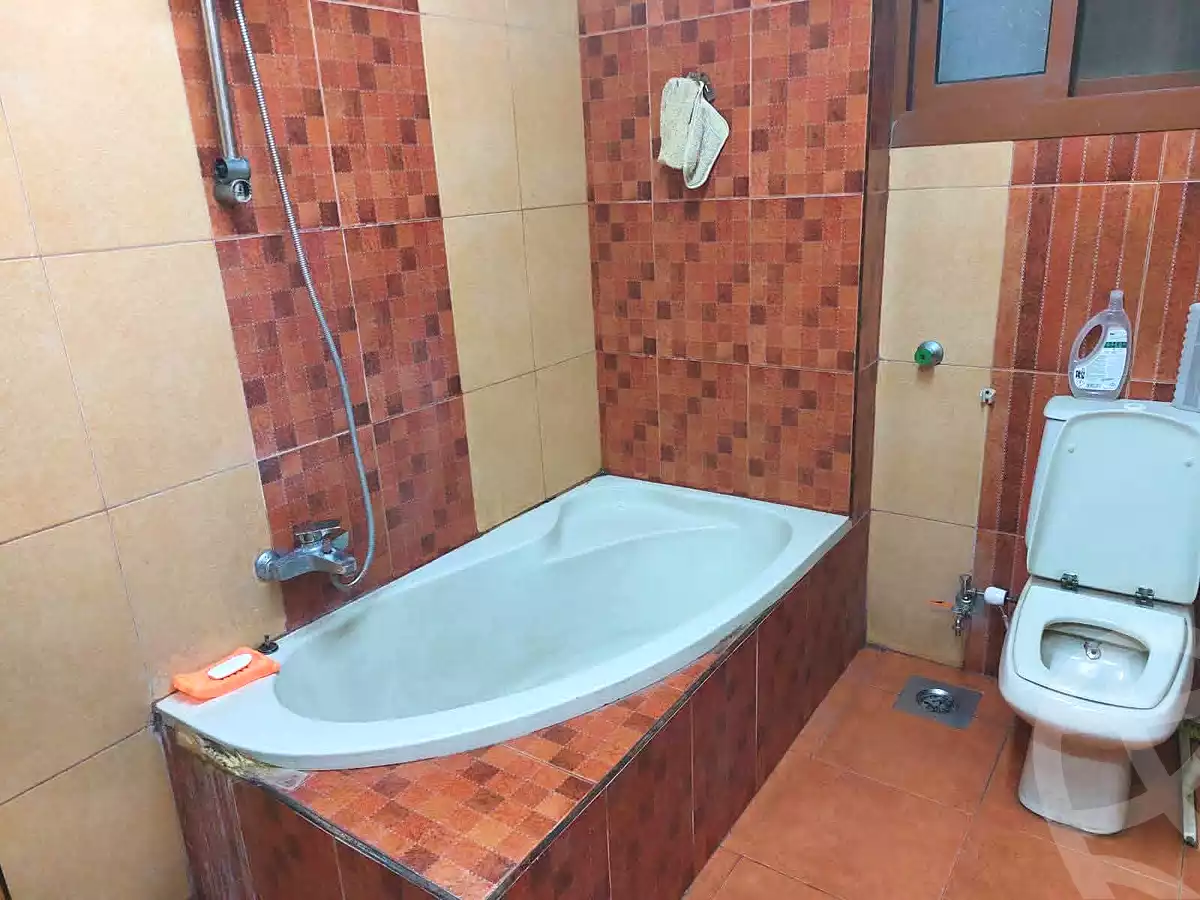 https://aqarmap.com.eg/ar/listing/7013082-for-sale-cairo-helwan-sherif-st