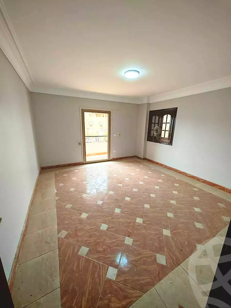 https://aqarmap.com.eg/en/listing/7013418-for-sale-cairo-helwan-ahmed-enci-st