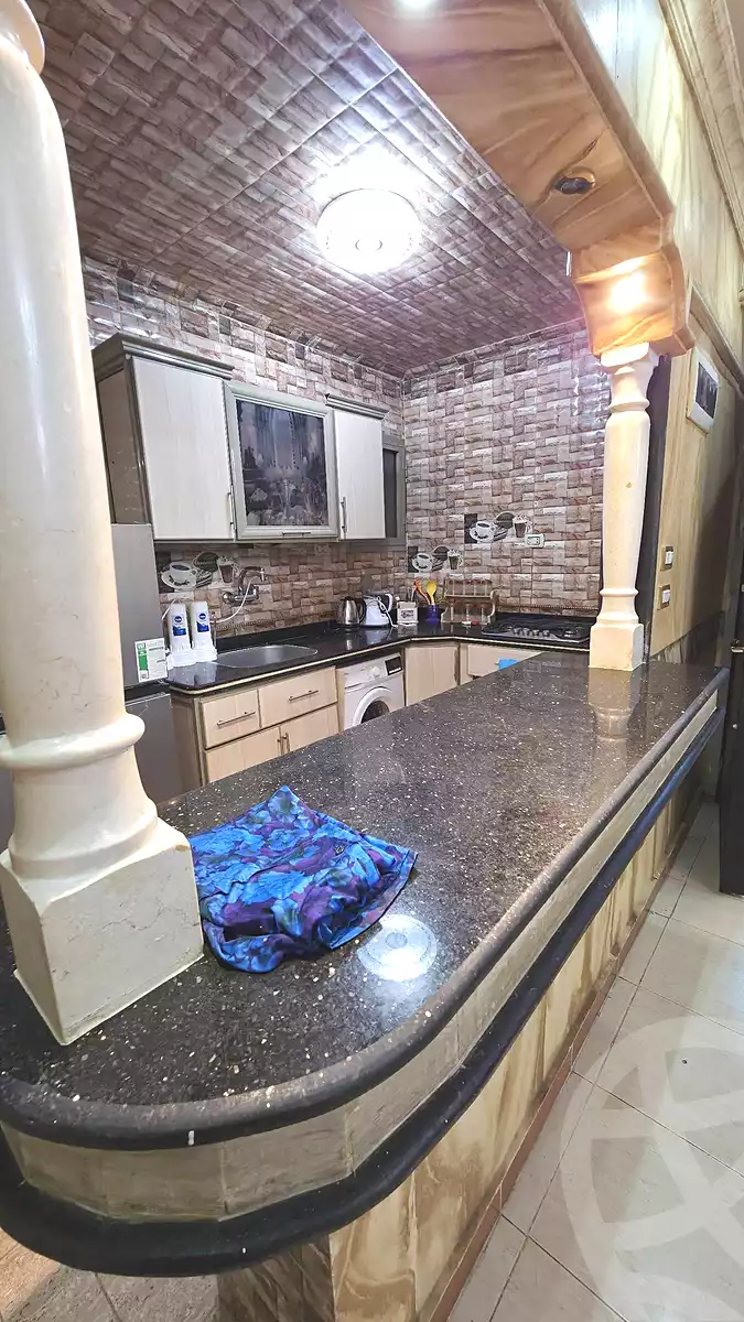 https://aqarmap.com.eg/ar/listing/7013687-for-sale-alexandria-sydy-bshr-sydy-bshr-bhry-mohamed-el-srafi-st.