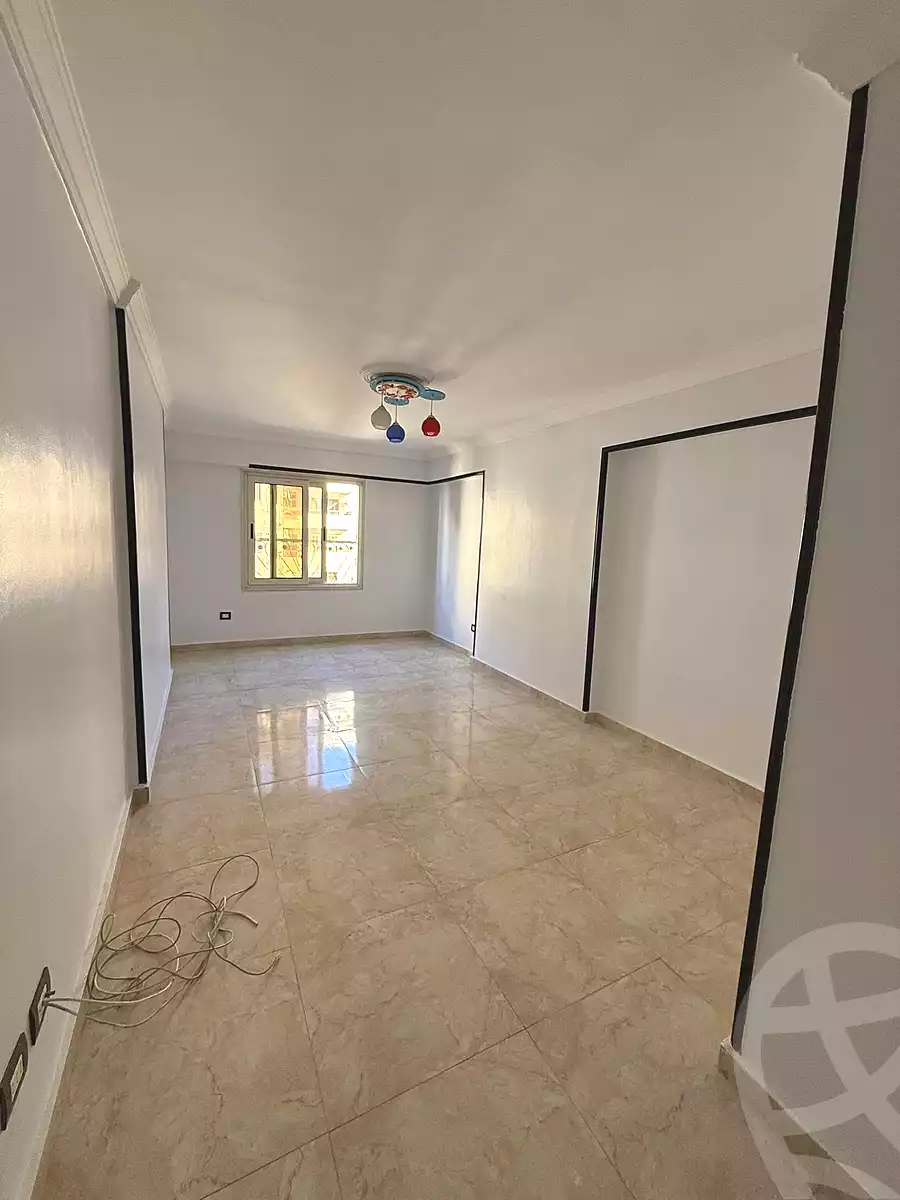 https://aqarmap.com.eg/en/listing/7013814-for-sale-alexandria-el-mandara-shr-jml-bd-lnsr