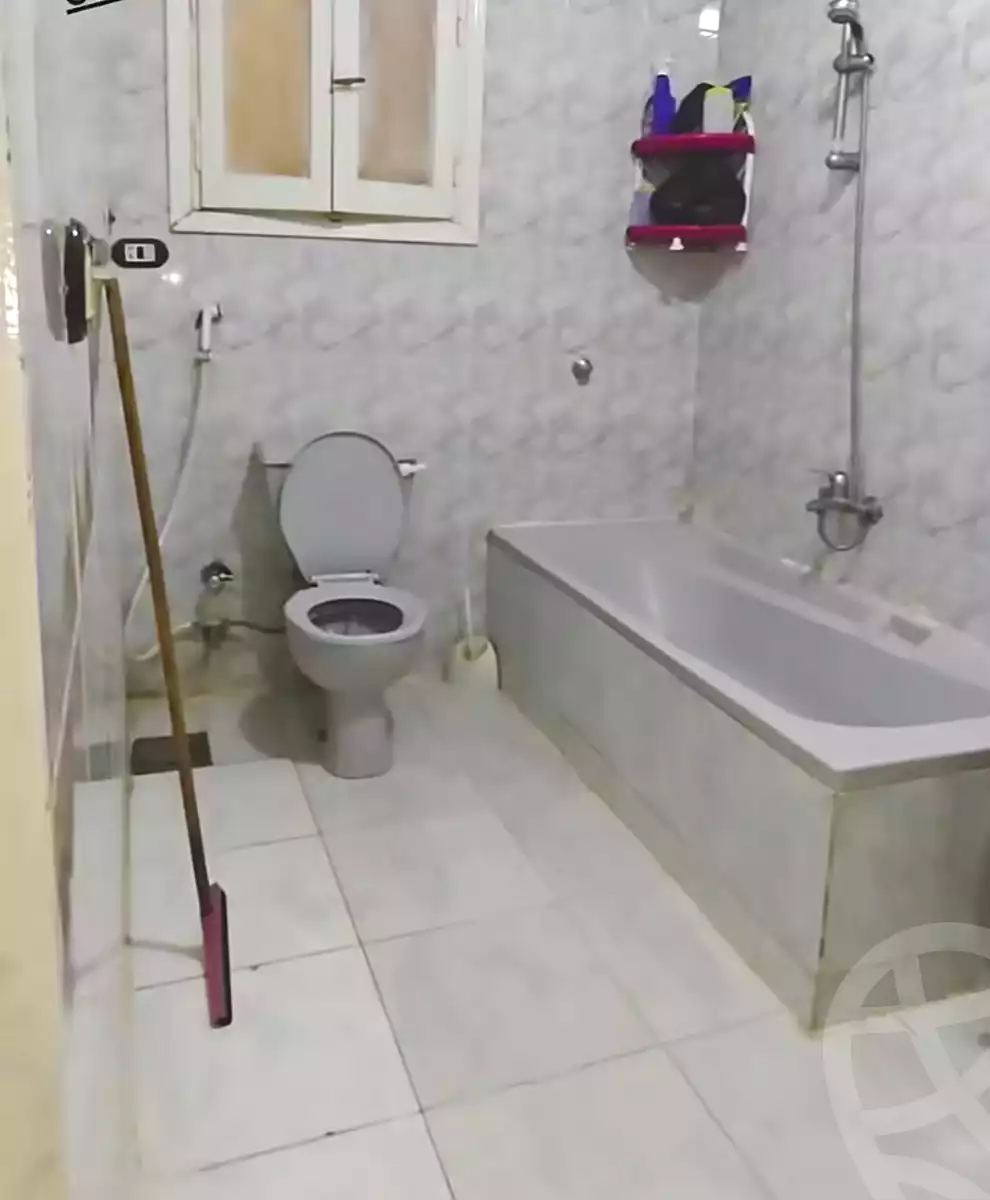 https://aqarmap.com.eg/ar/listing/7014100-for-sale-alexandria-al-agamy-el-hanouvel-radwan-st
