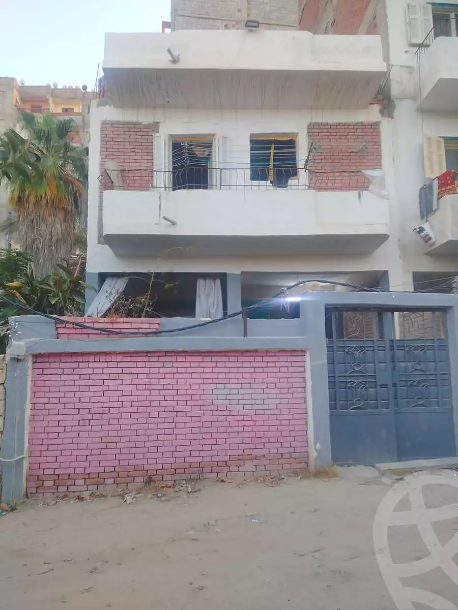 https://aqarmap.com.eg/ar/listing/7014120-for-sale-alexandria-al-agamy-el-hanouvel-al-asdakaa-st