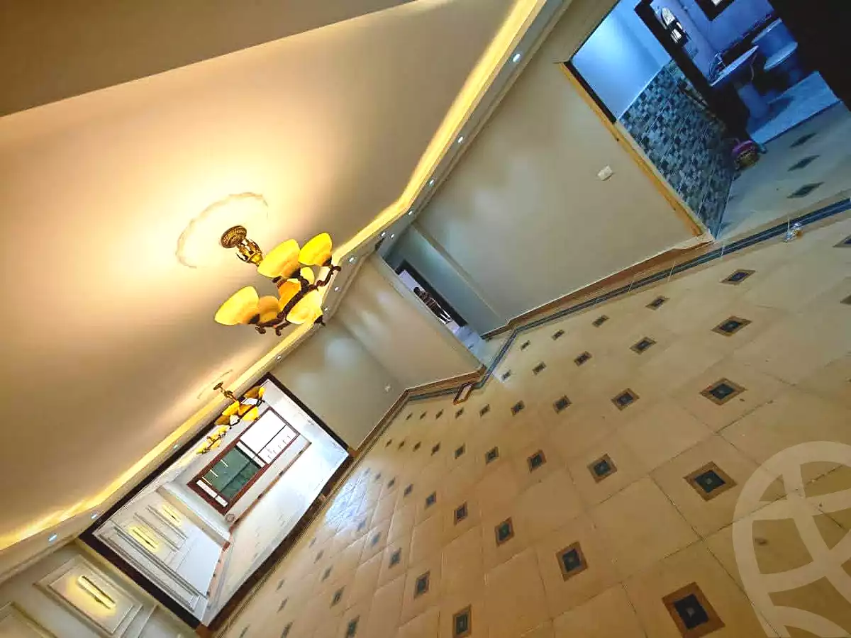 https://aqarmap.com.eg/en/listing/7014217-for-sale-cairo-helwan-ahmed-enci-st