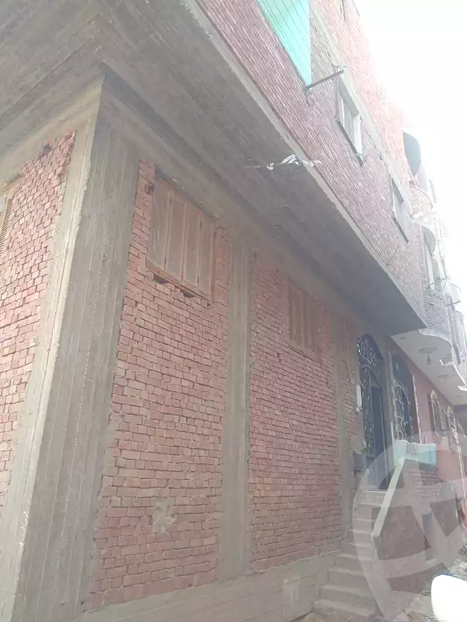 https://aqarmap.com.eg/en/listing/7014403-for-sale-cairo-helwan-kwrnysh-hlwn