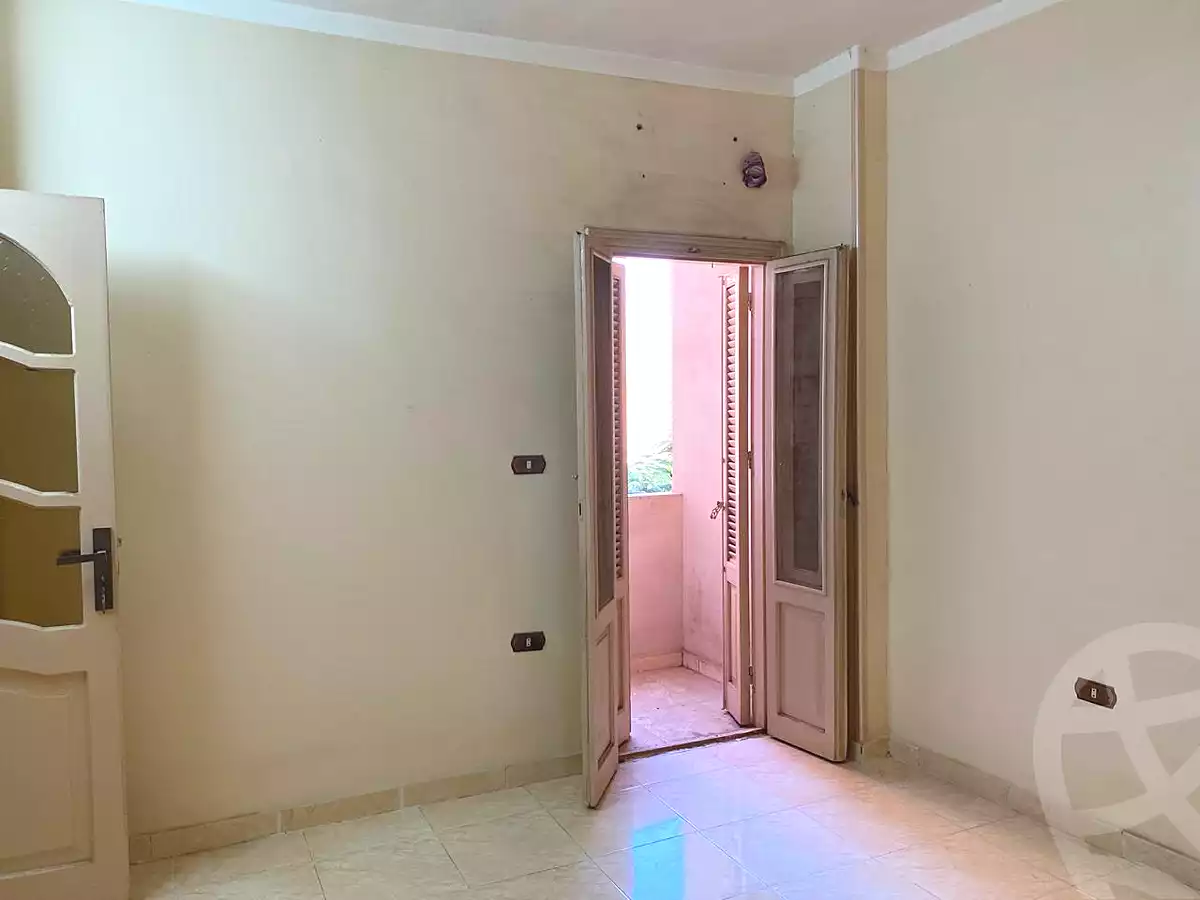 https://aqarmap.com.eg/ar/listing/7014477-for-sale-qalyubia-banha-city-banha-city-farid-nada-st