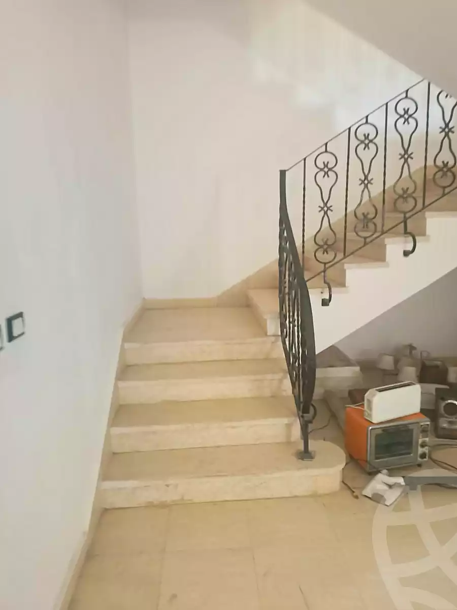 https://aqarmap.com.eg/en/listing/7014801-for-rent-cairo-new-cairo-lrhb-city-phase-8